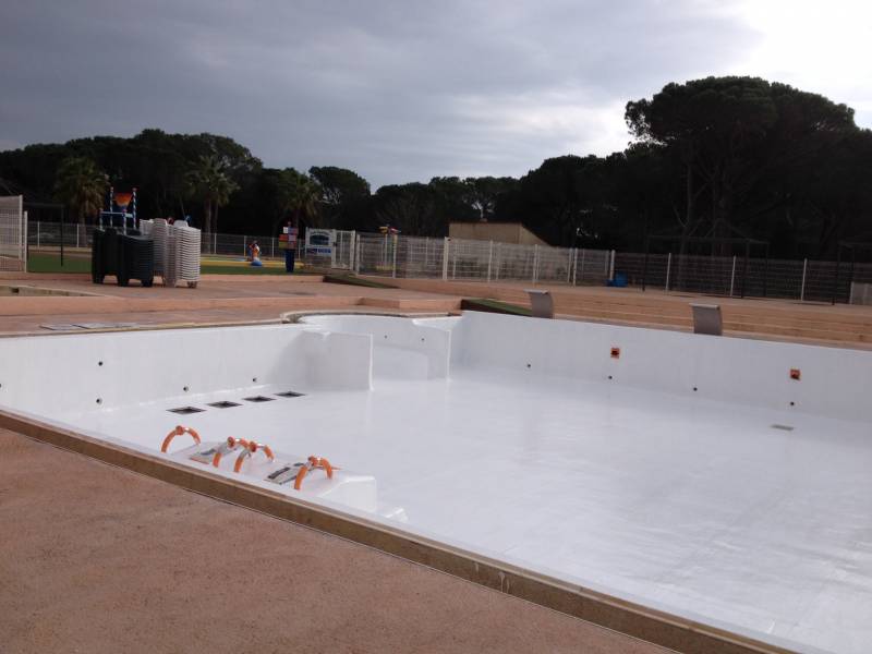 réparation de piscine de camping a saint raphael dans le var