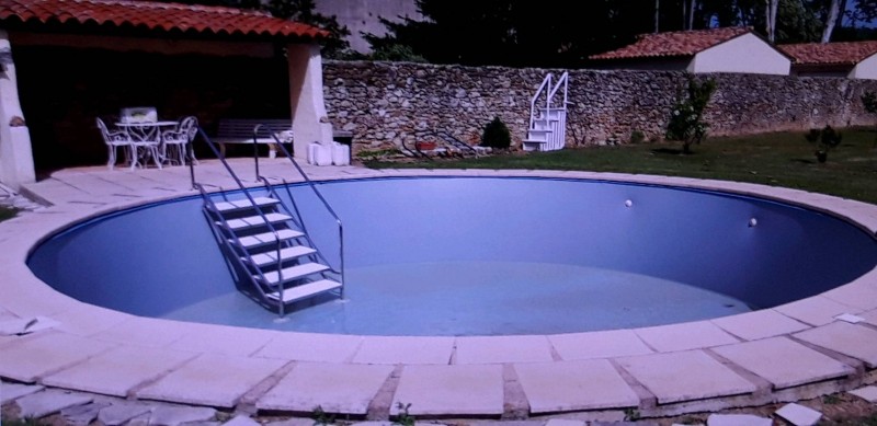 renovation de piscine et création escalier de piscine a brignoles dans le var